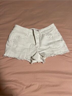 SO White Distressed Denim Women’s Shorts XS